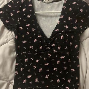 flower rouched v neck top
